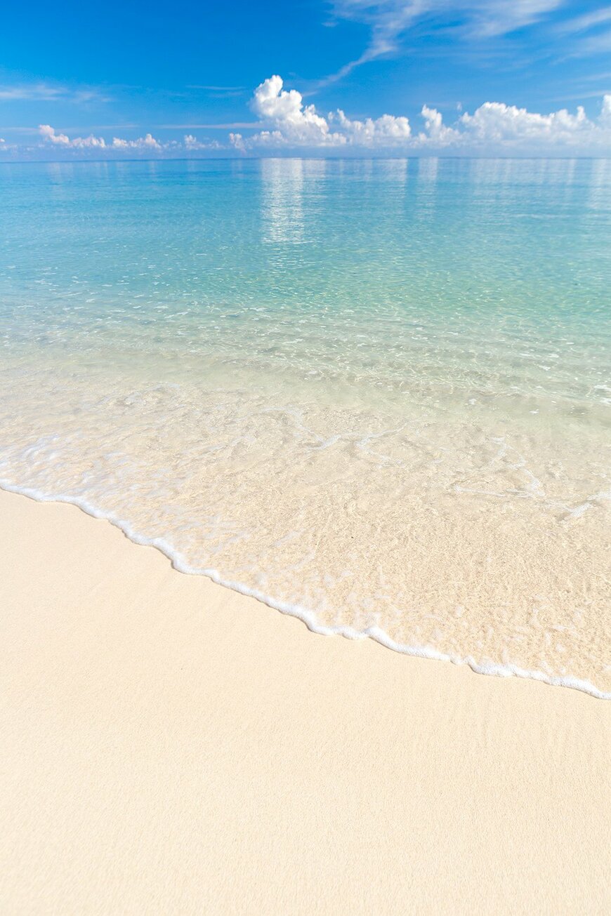 穏やかで美しい朝の海