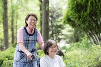 【年金の手取り】月額20万円で手取り率90％の場合は月額18万円。受給期間20年の場合は、合計で480万円が引かれる計算に。