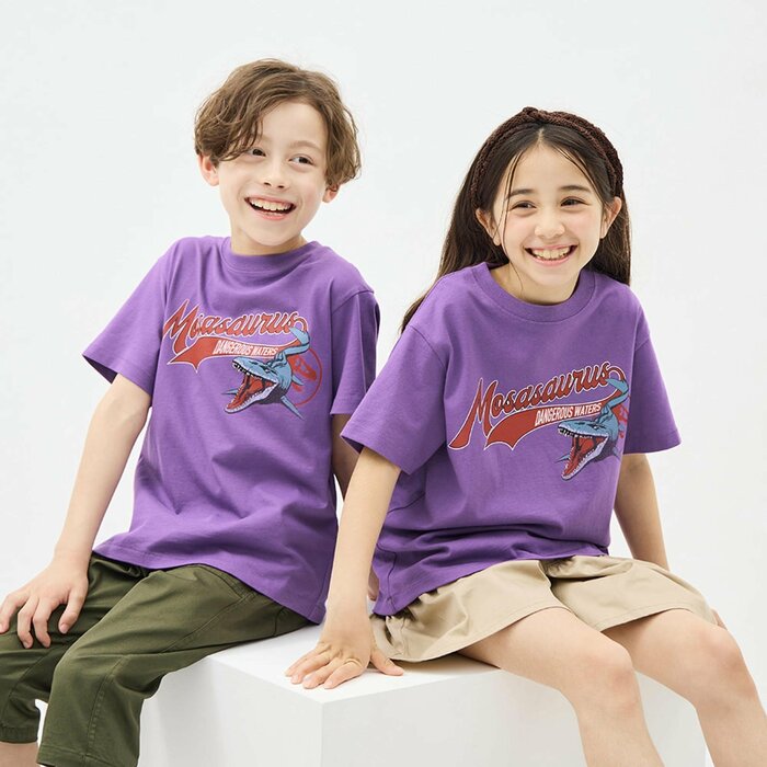 GU公式　KIDS(男女兼用) グラフィックT(半袖) JURASSIC WORLD 2