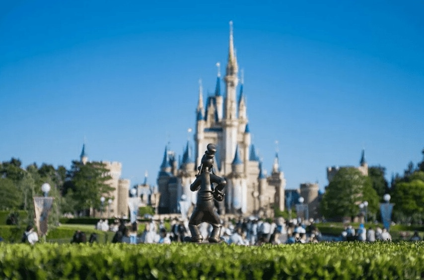 ディズニー2026春の割引パス発表にSNS騒然！1000円の差が明暗を分ける「首都圏の特権」と「地方の嘆き」