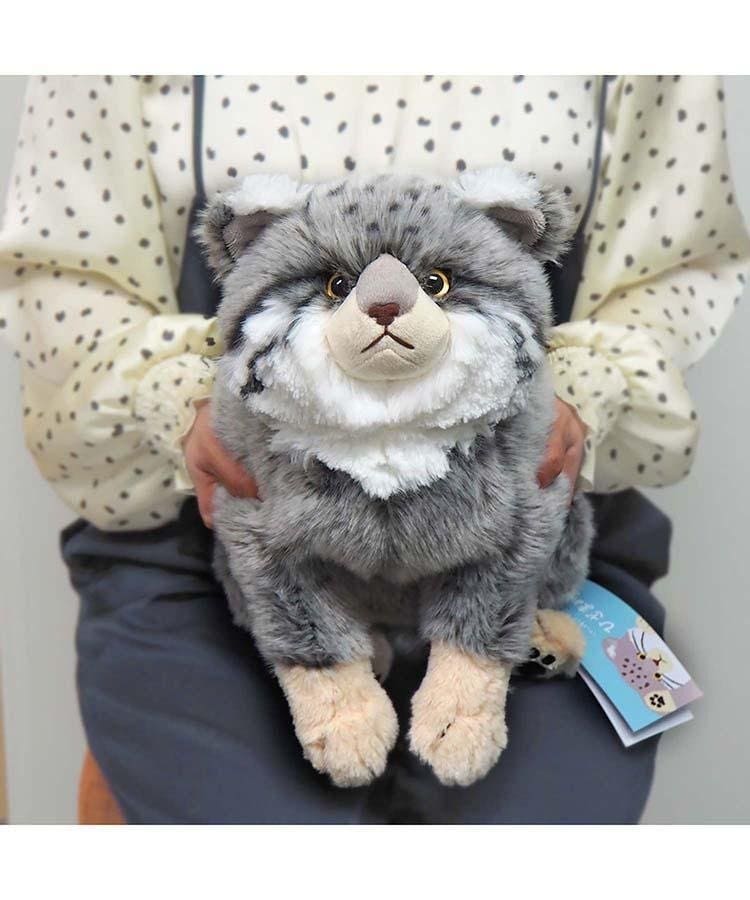 出所：Bleu Bleuet（ブルーブルーエ）公式通販 ひざマヌルネコぬいぐるみ