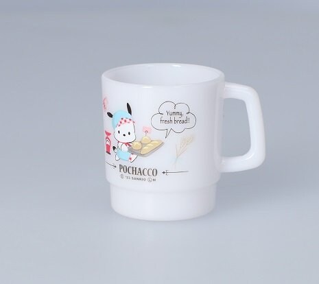 出所：ベネリック株式会社「食器としても使える「はぴだんぶい」のミニチュアカップがカプセルトイになって登場！「はぴだんぶい ミニチュア レトロカップ コレクション」が2023年5月下旬より順次全国のカプセルトイ自販機にて発売」