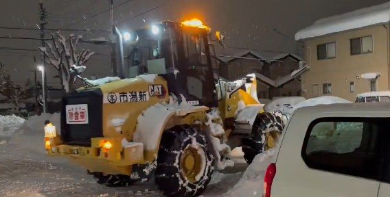 新潟で撮影された除雪車