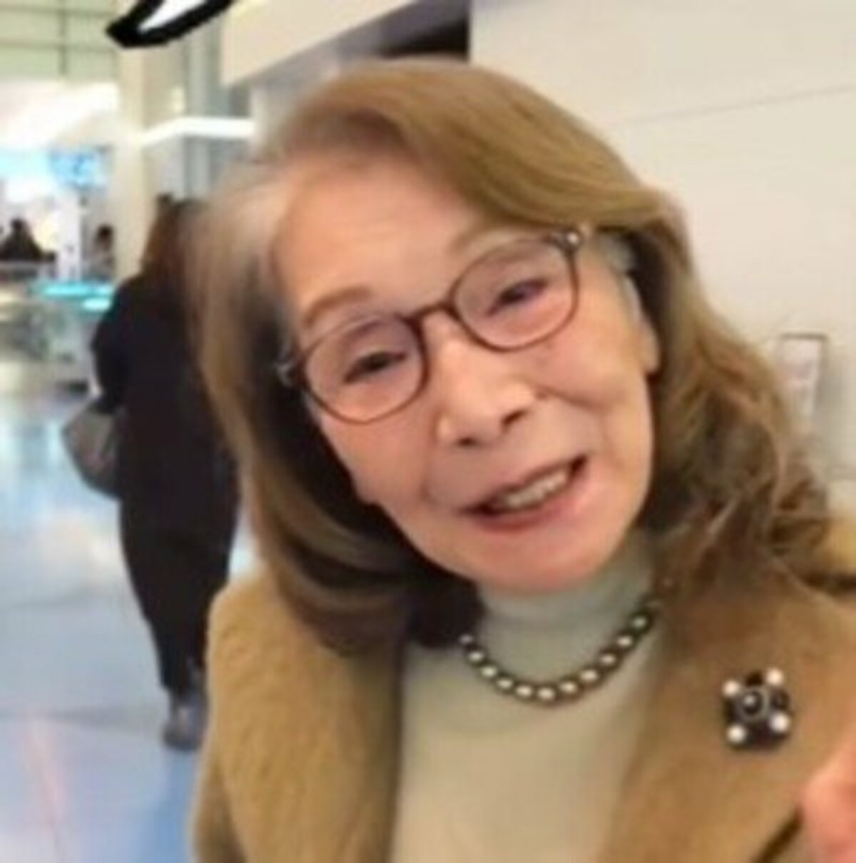 91歳マダム】が着こなす“女優コート” 意外な『秘密』にびっくり！「神 