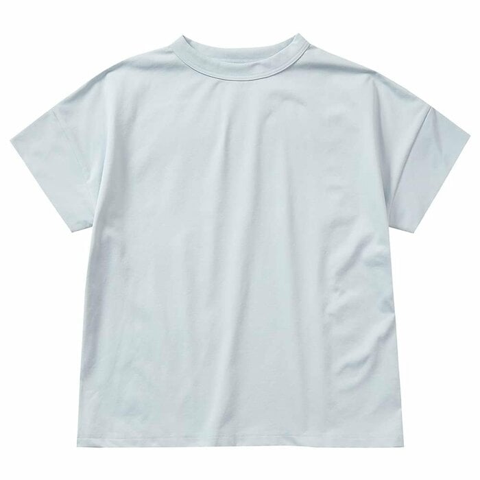 今期は新色のライトブルーとブラウンも登場しました