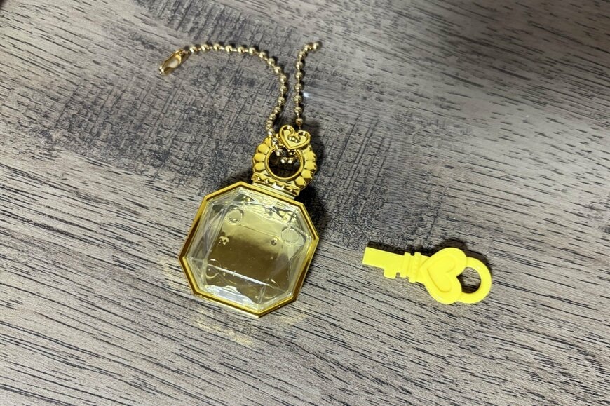 ダイソー、ジュエルキーホルダー商品画像