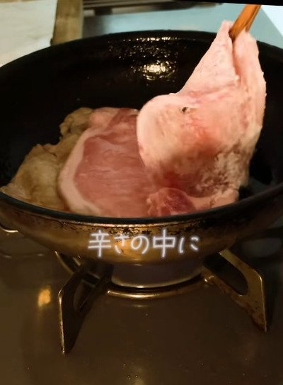 【ピリ辛のトンテキ弁当】見た目も味も大満足！50代母が作る夏にぴったりの愛情弁当