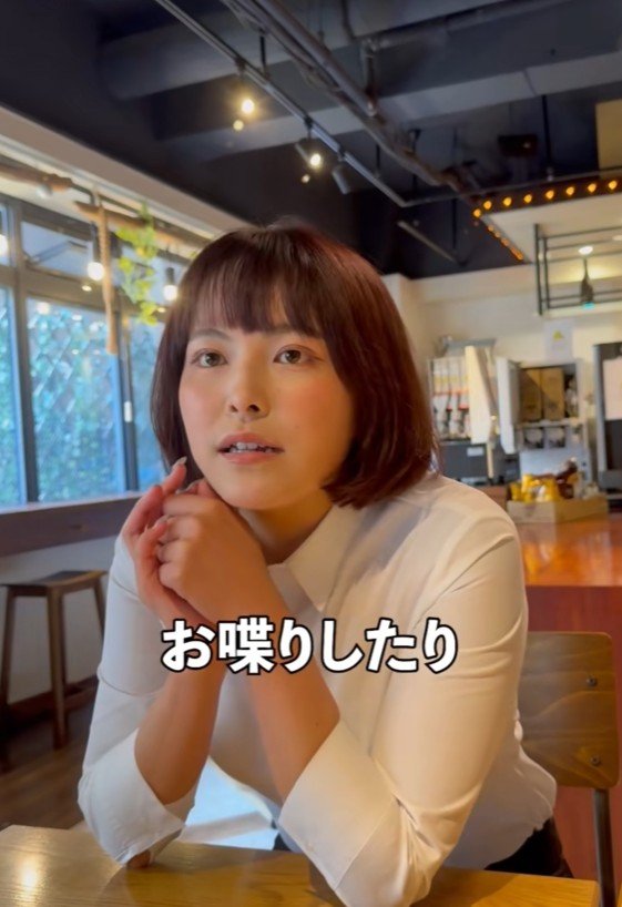 ホテルスタッフの女性