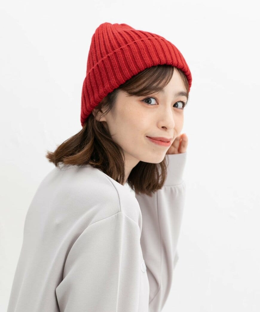 ワンカラーのシンプルなデザイン。手洗いできます