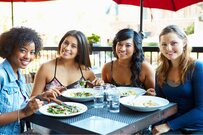 ママ友ランチ会きっかけに悪評が…失敗しない服装、話題、店選びとは