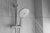 【シャワーヘッドの交換】興味がある人は驚きの数字に！求めるのは「洗浄力」「節水」どっち？【LIMO独自調査】