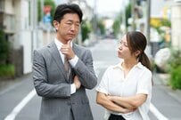 共働き正社員の46％「生活が苦しい」　理想の世帯年収とのギャップにもがく