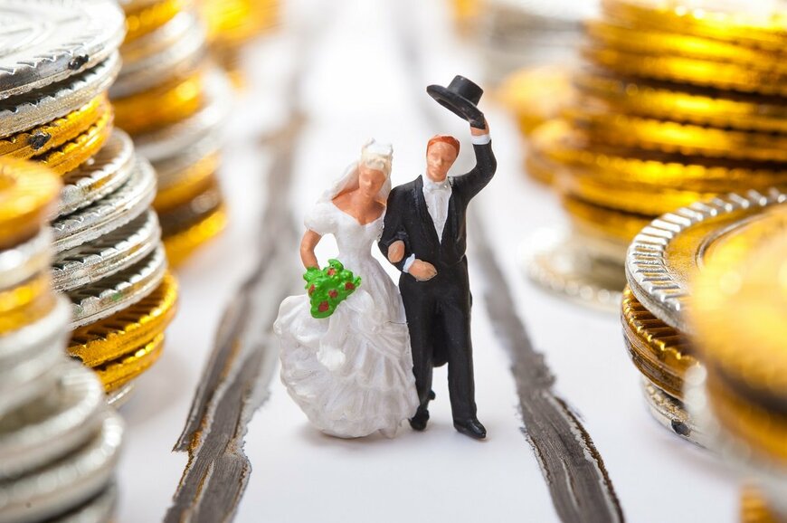 「結婚相手に求める経済力」の中身。投資している人は好イメージか