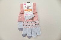 ダイソーで見つけたあったか小物！SNSで話題のタッチ手袋を使ってみた