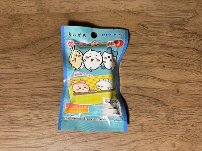 筆者撮影（ダイソー、ケース＆シール２（ちいかわ））
