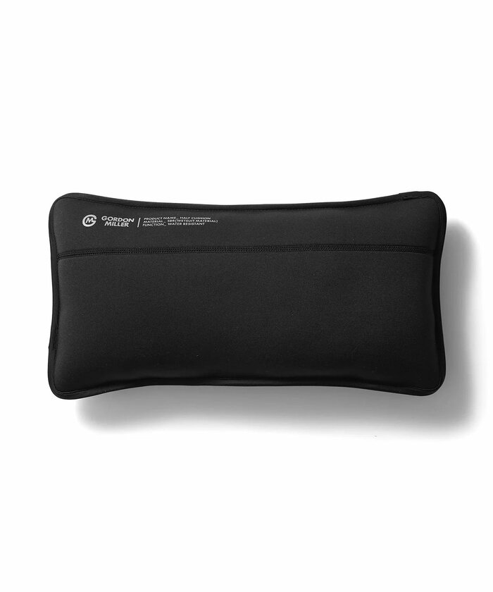 どんな車内にも馴染む「BLACK(ブラック)」