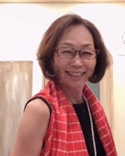 【76歳マダム】美容室に行く日のコーデ。「ジレ」を使ったエレガントスタイルが素敵！