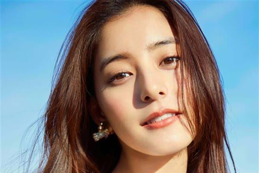 新木優子 ノースリドレス姿にSNS衝撃「ため息が出るほど綺麗」「人魚姫ですか!?」