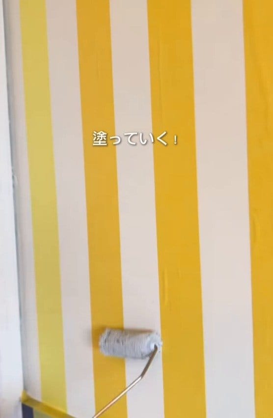 ストライプにペイントを塗る