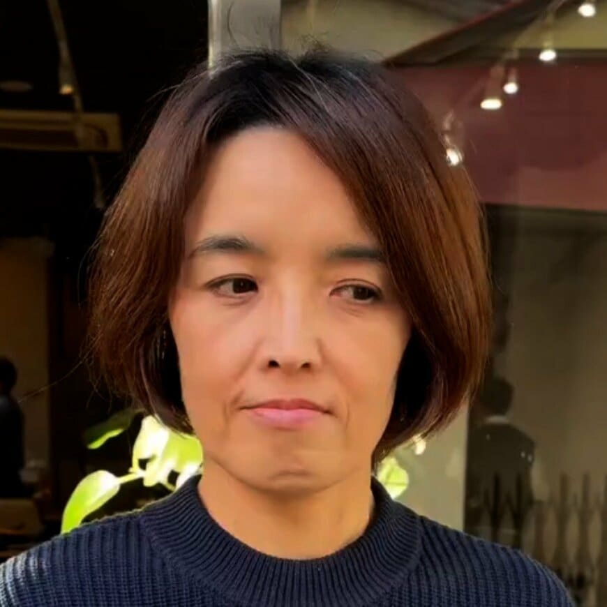 【イメチェン】「眼鏡をかけやすいショートヘア」を希望の女性が変身！ツーブロックスタイルでスタイリッシュな仕上がりに