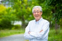 60歳代「うらやましい貯蓄3000万円以上」は何割？「老後の月の生活費」は平均約28万円だが赤字がふつう