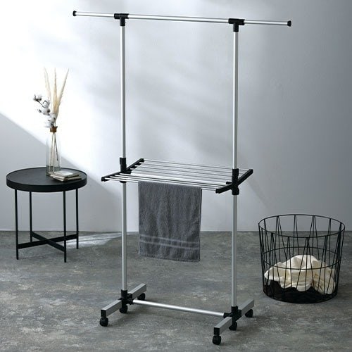 バスタオルも8枚干せるほどの十分なスペースを確保できます