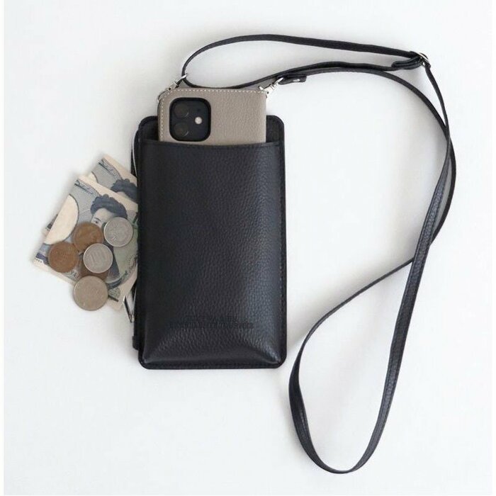 キャンドゥ　LH8　スマホショルダーBK