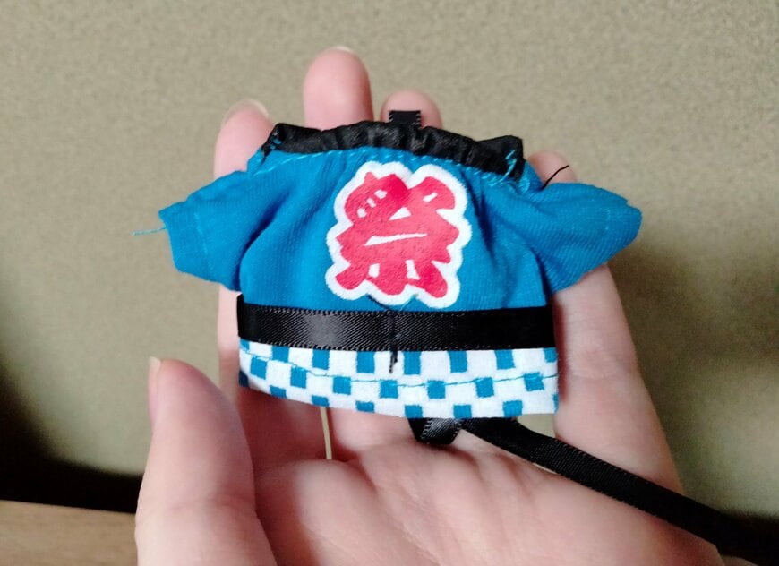 筆者撮影（セリア、ぬい用はっぴ ヲタコレ）