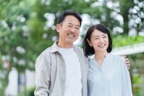 【70歳代】シニア世代の「貯蓄額」と「年金月額」と「生活費」は平均いくら？