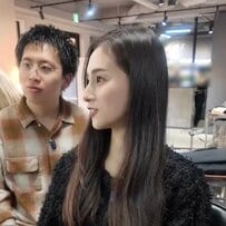 「短くするの抵抗あって」ロングの女性が学生以来ぶりにばっさり。想像以上のこなれ感に笑顔！