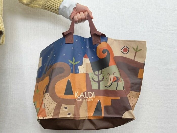 重いものを入れて持ち上げても安定感がある