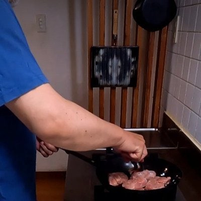 父が高校生の息子に作る【洋風のおかずを詰めた適当弁当】　美味しそうなおかずの数々に「真似します」