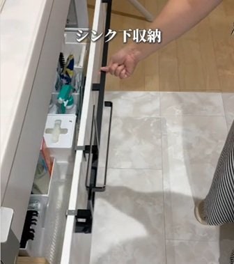 【平屋戸建DIY】ごちゃごちゃしがちなシンク下が“リバウンド知らずの収納空間”に大変身！