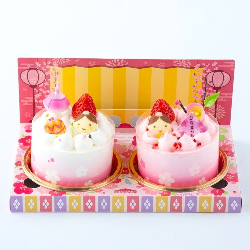 「そのまま飾れる」シャトレーゼ「ひな祭りひとり用ホールケーキ」が1040円！台紙がひな壇に「ペアで映え最強」