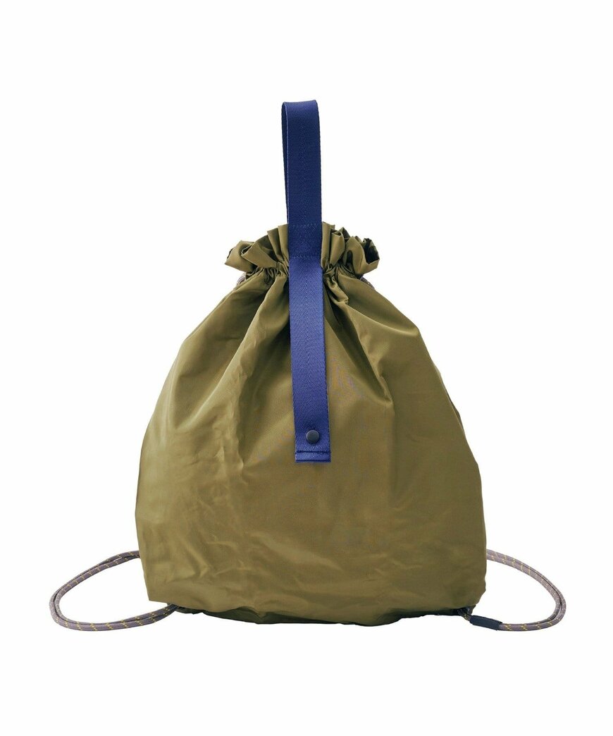 出所：3COINS公式　トラベル2WAYエコバッグ