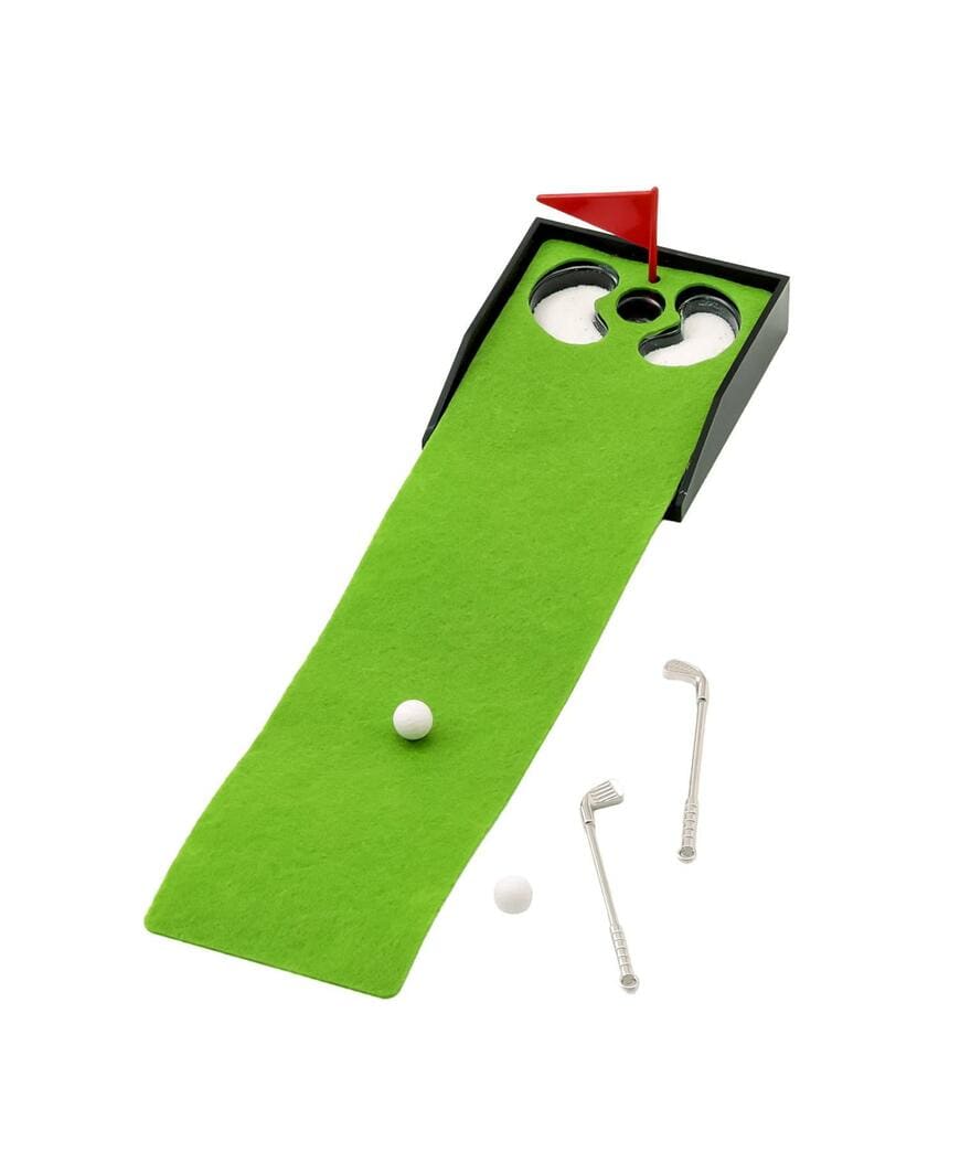 出所：パルグループ公式ファッション通販サイト 3COINS ミニゴルフ