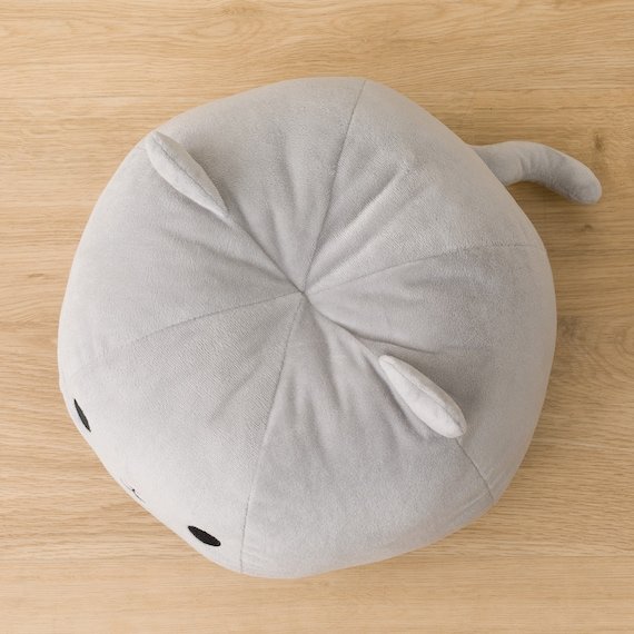 出所：ニトリ公式通販ニトリネット　ねこ型 消臭クッション（NE2501）