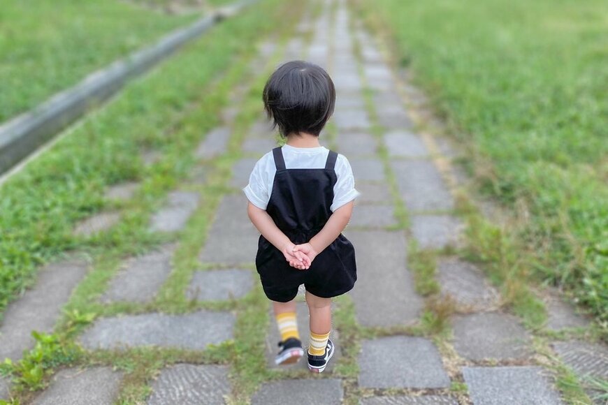 4歳息子と思い出の地を巡ったエモ写真、変わらない風景×成長した息子に「素敵すぎます」の声