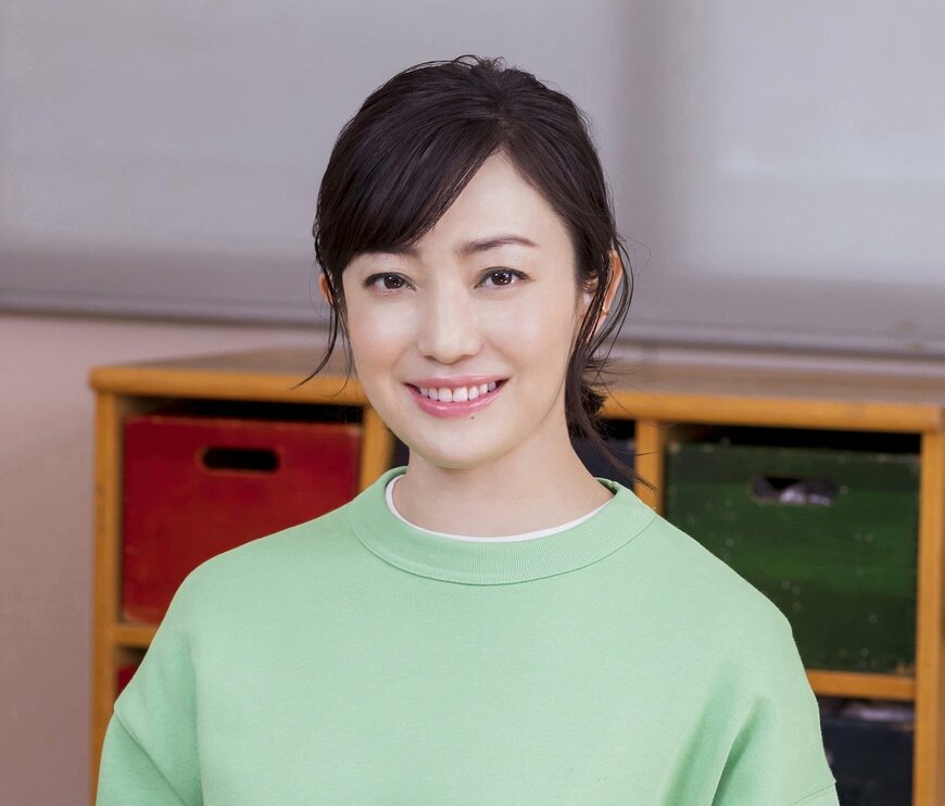 出所：株式会社ロッテ『新CMに出演の俳優・菅野美穂さんが、フィンランドのキシリトール習慣を取り入れている保育園を訪問。ロッテ キシリトール 新TVCM「日本保育園・幼稚園」篇　5月16日（火）より全国でオンエア開始！』 