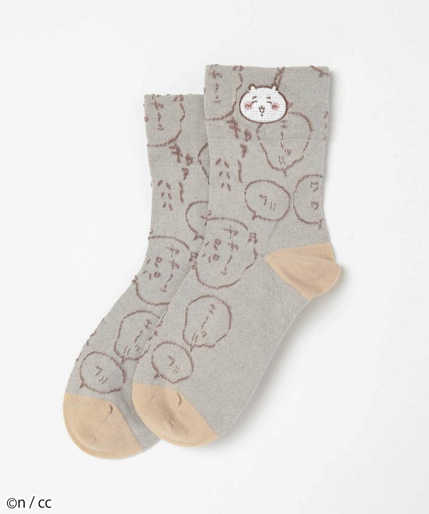 出所:ハニーズ公式 ちいかわ/刺繍ソックス