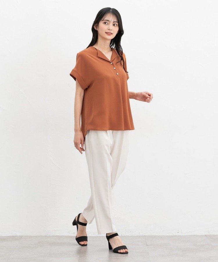 出所：ハニーズ公式　開襟ブラウス