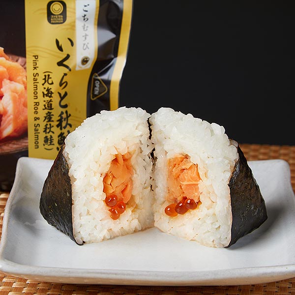 ファミリーマートの新商品:ごちむすび　いくらと秋鮭