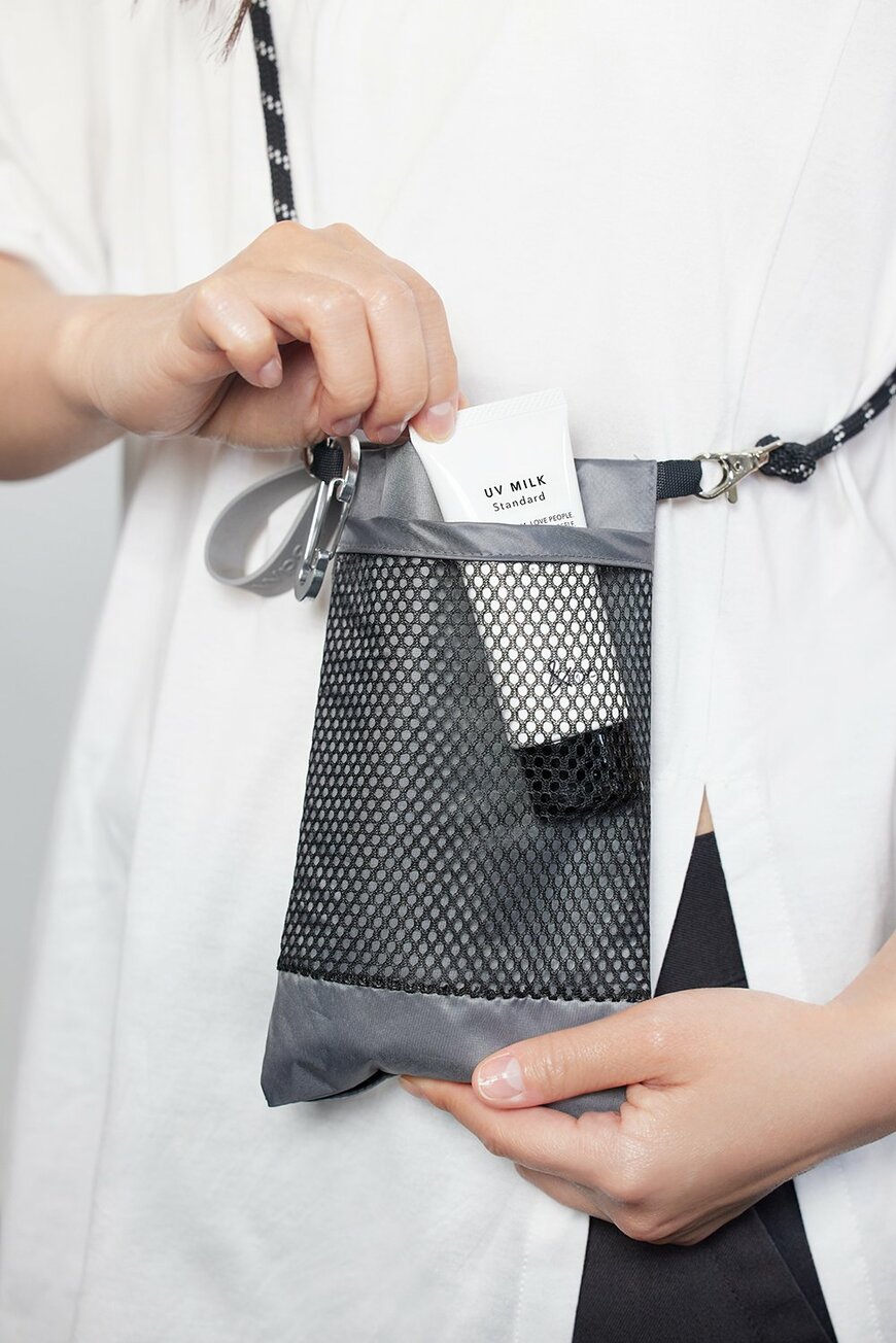 PLAZA公式　YUSUKE KAWAKITA×Wpc. IZA 河北裕介監修 【焼かないで日傘】