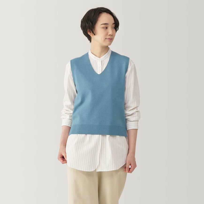 オーソドックスなシルエットで着回しやすい！2990円（税込）