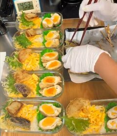 【朝5時から天ぷらを揚げる】忙しい会社員主婦が作る豪華な天丼弁当に驚き　「春らしいお弁当ですね」