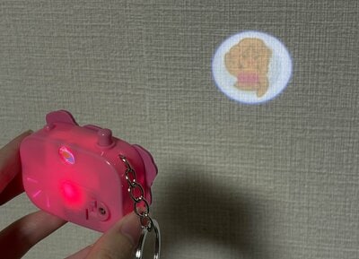 セリア、パラパラギャルカメラ キーホルダー付き商品画像