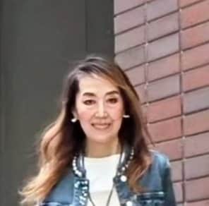 「可愛い！」「素敵なバランス！」69歳マダムが着こなす甘辛コーデ。バルーンキャミソールを組み合わせて構築するスタイリングの仕上がり