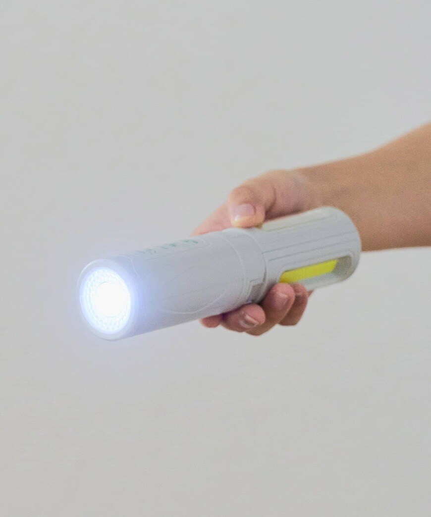 出所：3COINS公式　2WAYライト／SOBANI