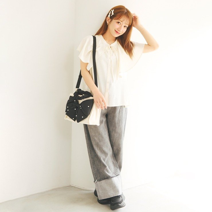 出所：しまむら公式　レディース　スニーカー　（辻希美）