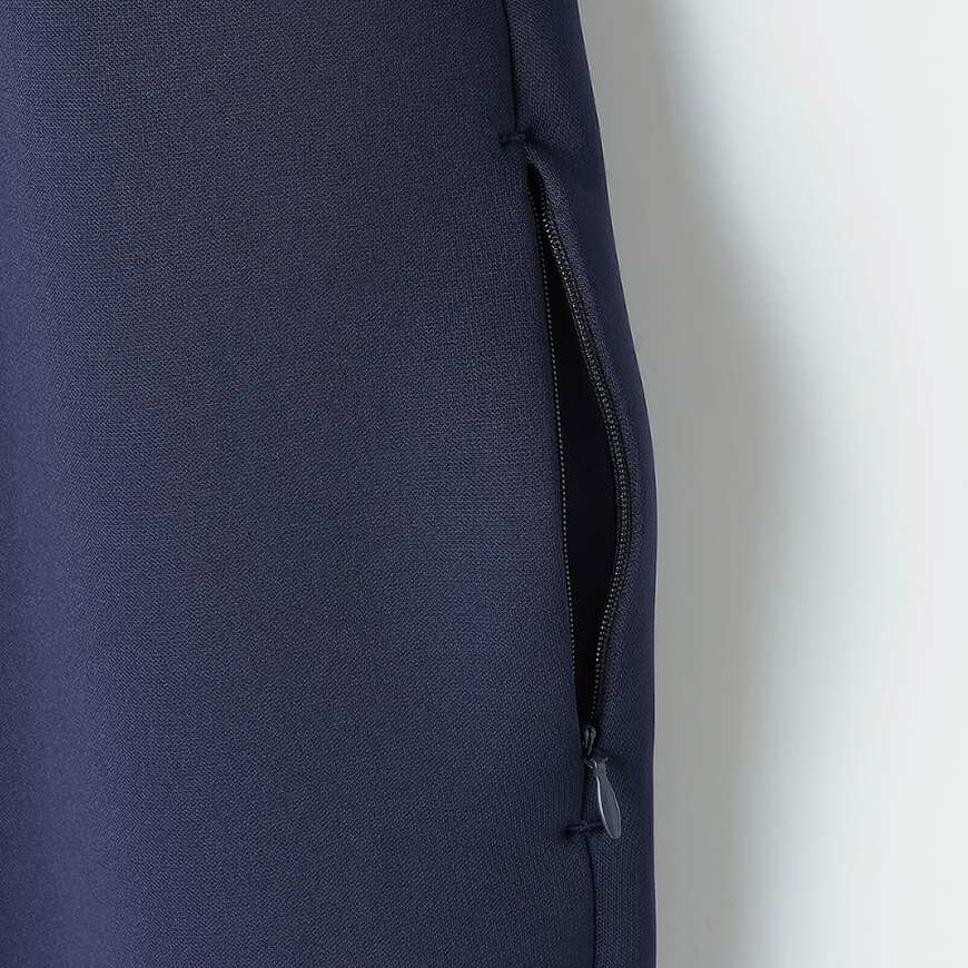 出所：ワークマン公式　レディースストレッチライトEXEパンツ